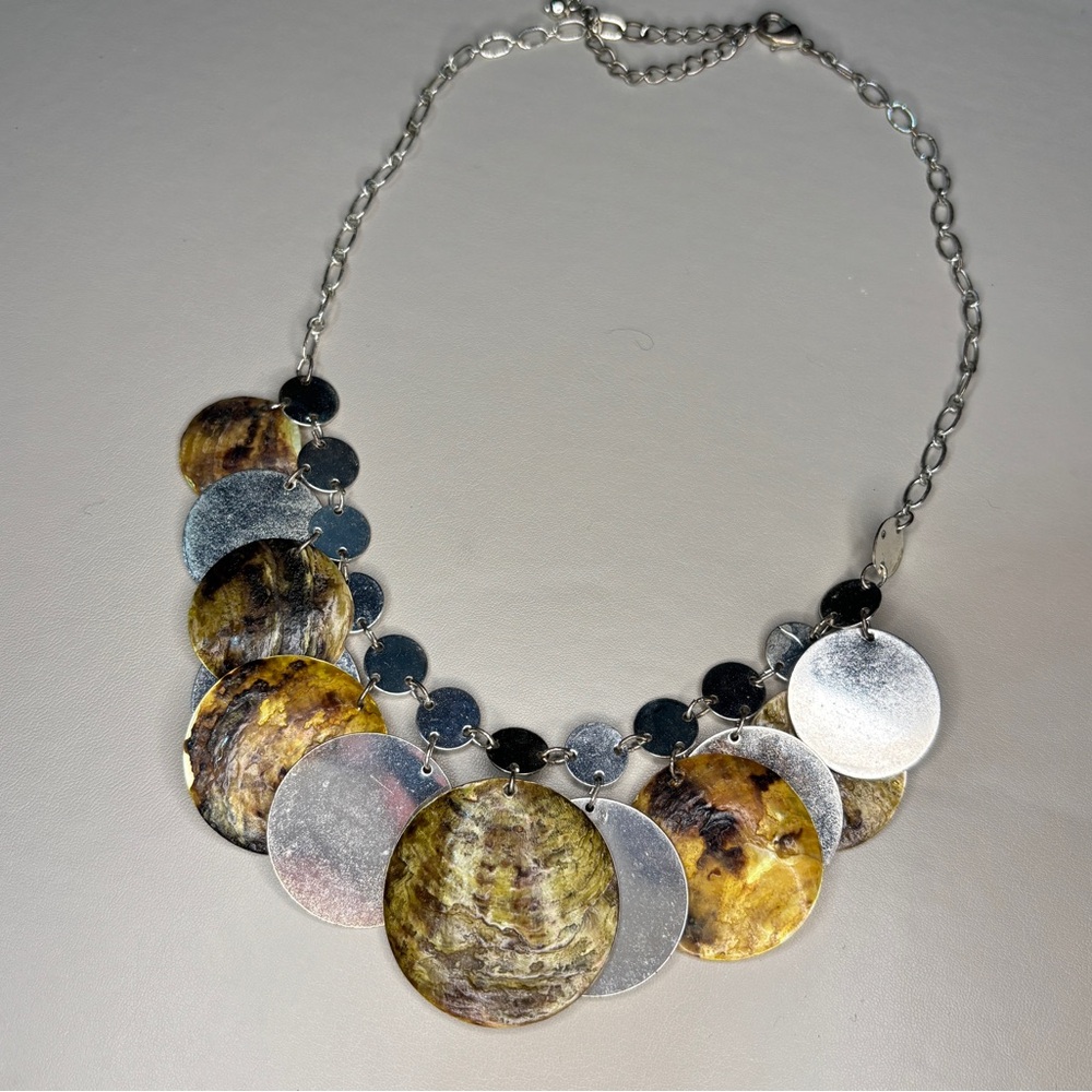 Shell and Silver disc necklace